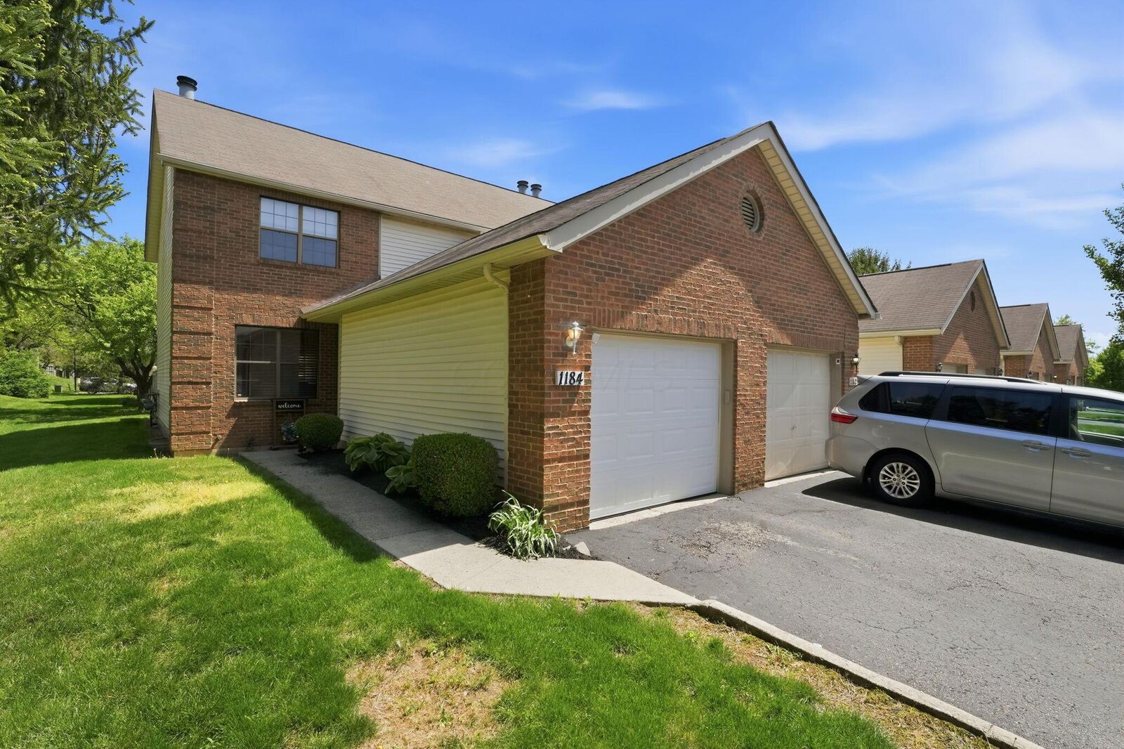 Property Photo:  1184 Cambridge Way  OH 43147 