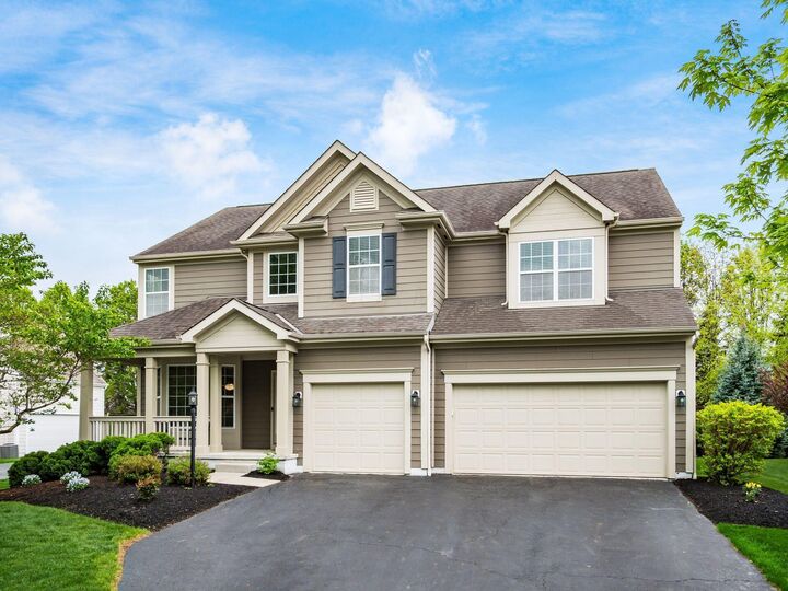 Property Photo:  3240 Autumn Applause Drive  OH 43035 