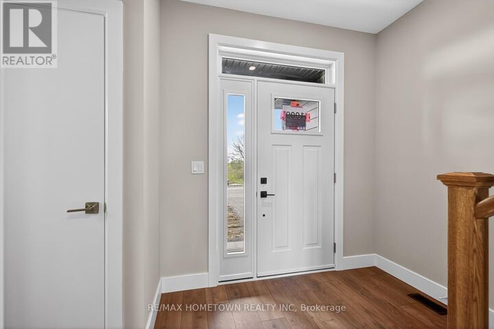 Property Photo: 1009 Dobbie Street ON K6V 7N1