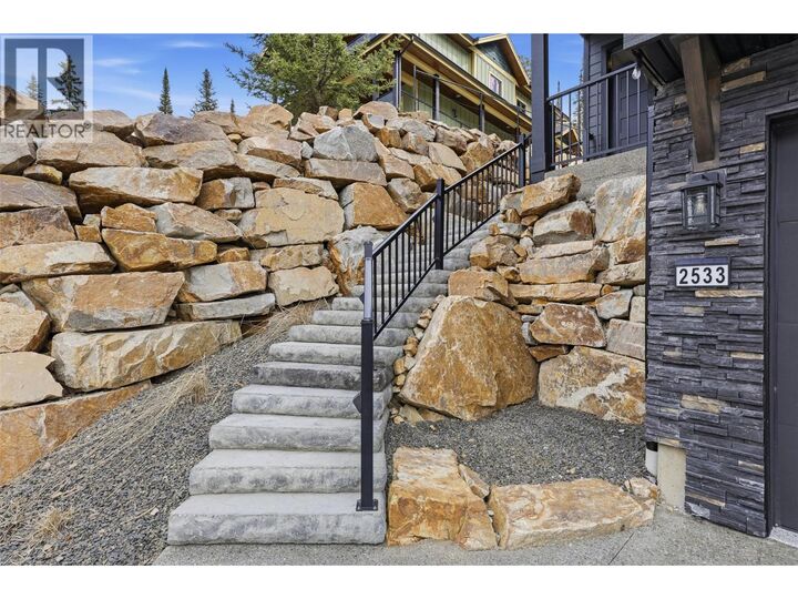 Photo de la propriété:  2533 Mountain View Drive  BC V0E 5N0 