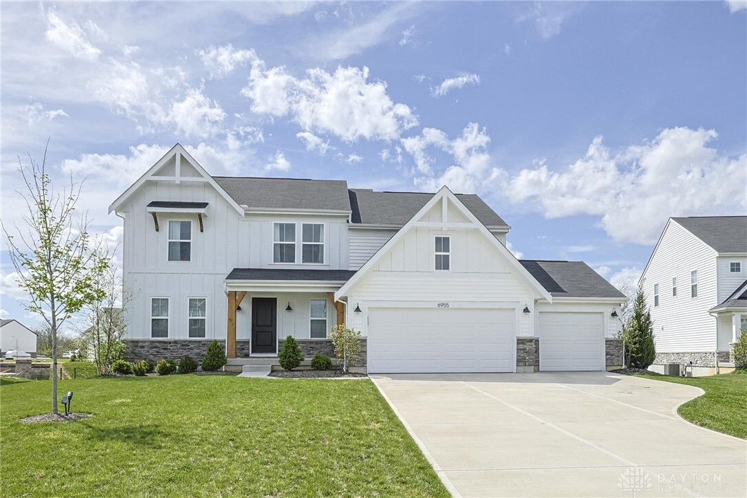 Property Photo: 6955 Briarcliff Court OH 45039