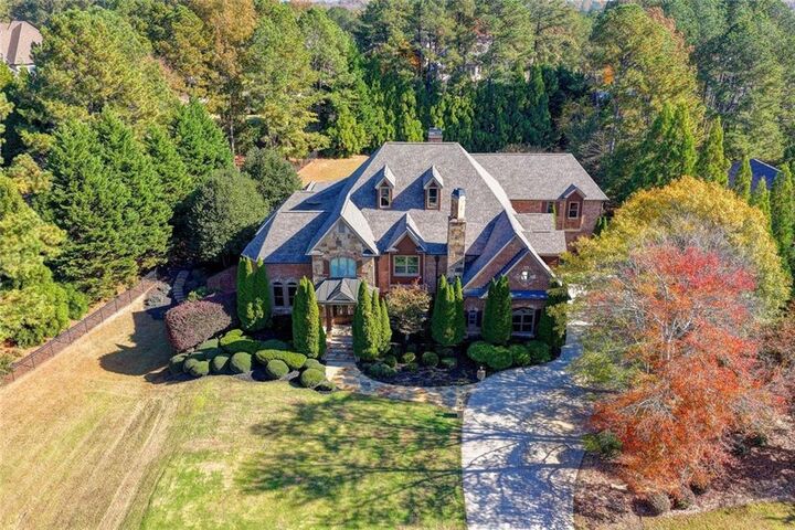 Property Photo:  5669 Legends Club Circle  GA 30517 