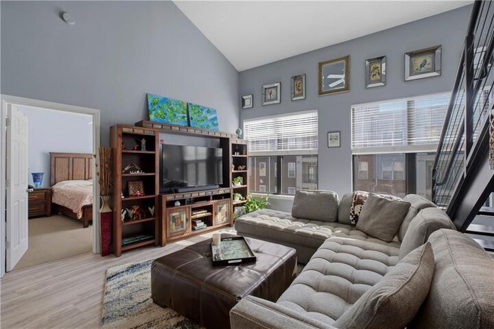 Property Photo:  400 17th Street NW 1401  GA 30363 