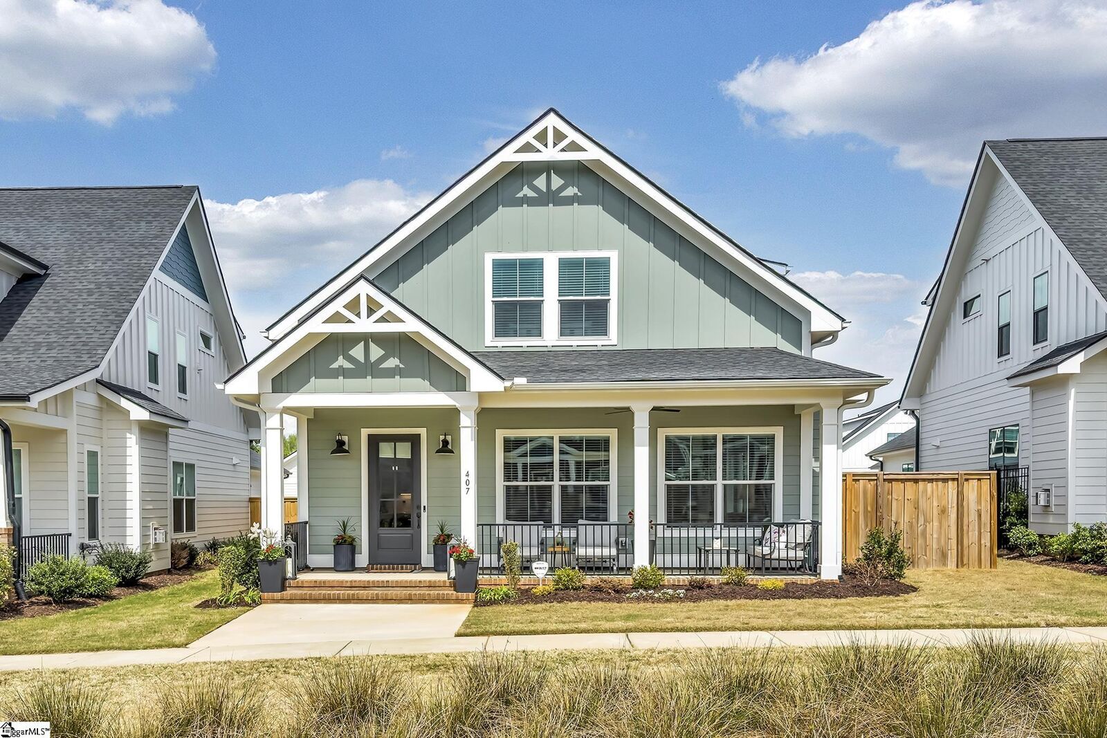 Property Photo:  407 McKlee Drive  SC 29690 