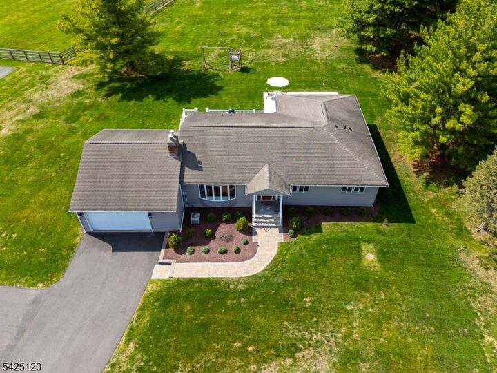 Property Photo:  33 Hog Hollow Rd  NJ 08867 