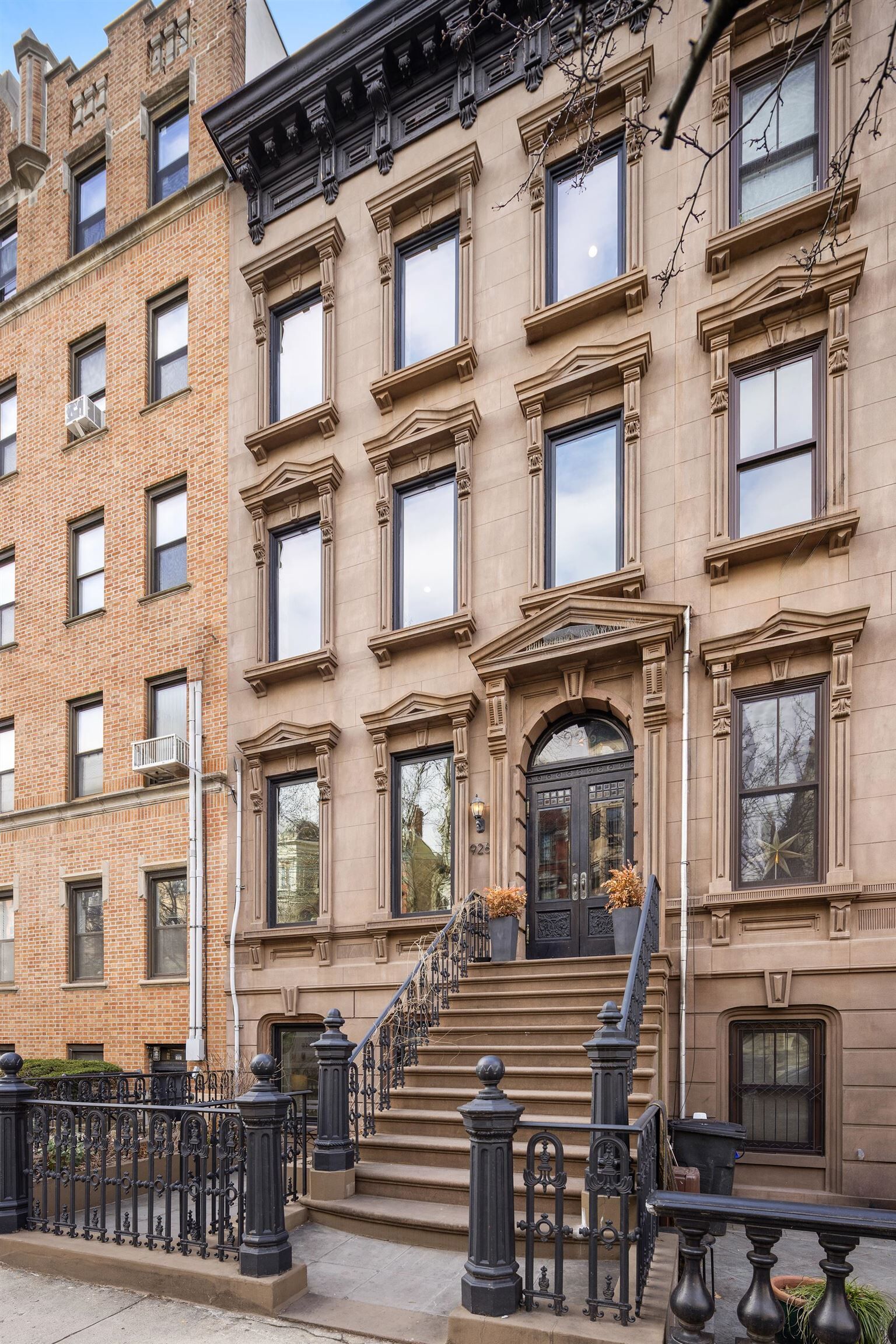Property Photo:  926 Hudson St  NJ 07030 