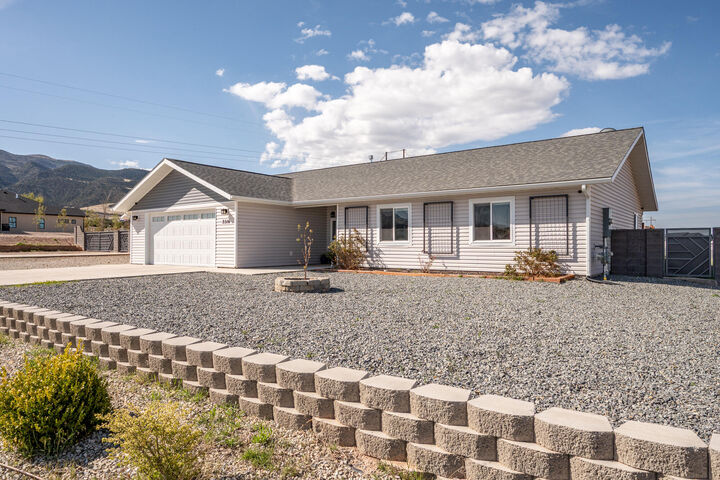 Property Photo:  2316 E Village Green Rd  UT 84721 