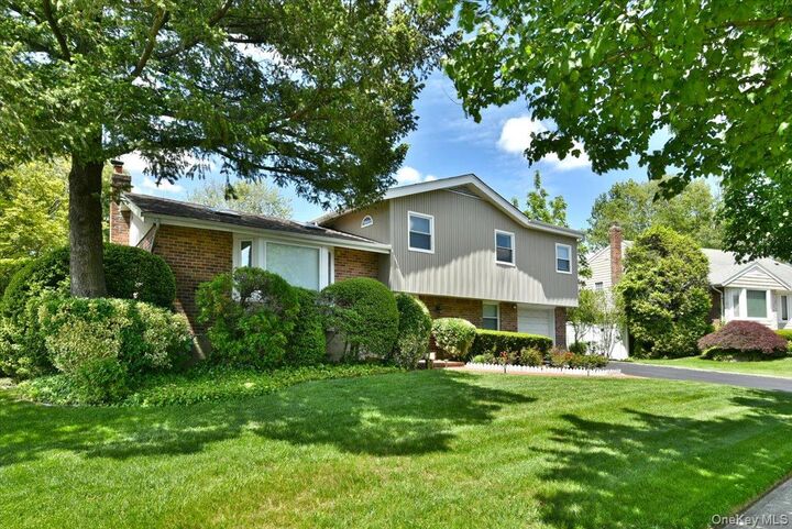 Property Photo:  10 Orange Drive  NY 11753 