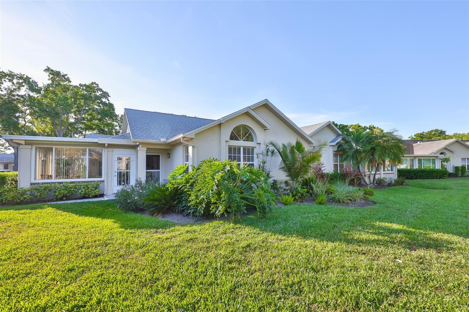 Property Photo:  1115 Golfview Woods Drive  FL 33573 