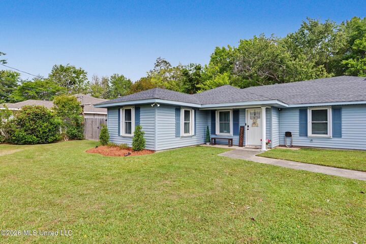Property Photo:  415 Old Spanish Trail  MS 39576 