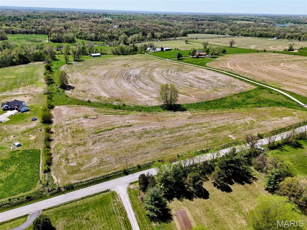 Property Photo: 418 County Road 418 MO 63401