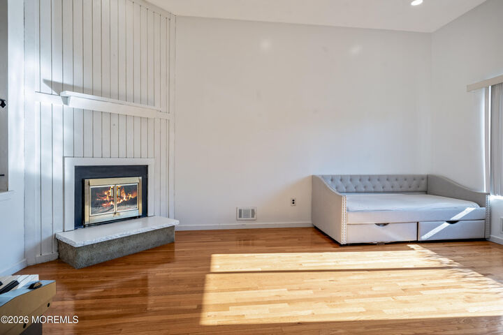 Property Photo:  424 Middlewood Road  NJ 07748 