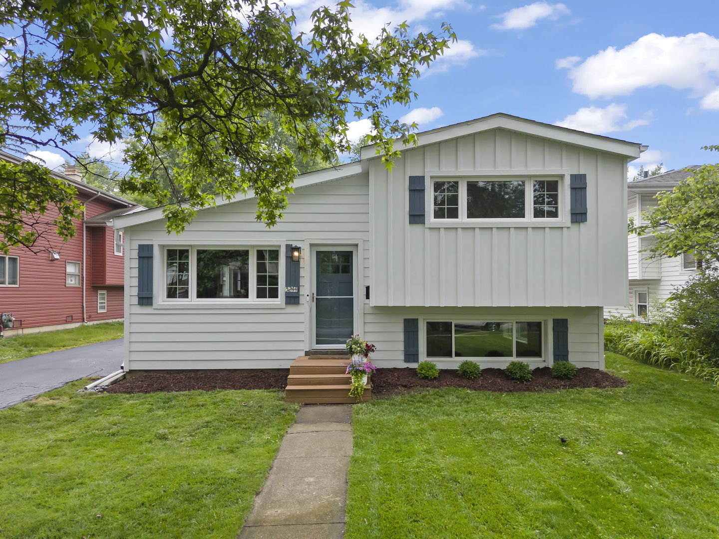 Property Photo:  5244 Benton Avenue  IL 60515 