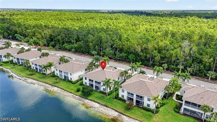 Property Photo:  3330 W Crown Pointe Boulevard 101  FL 34112 