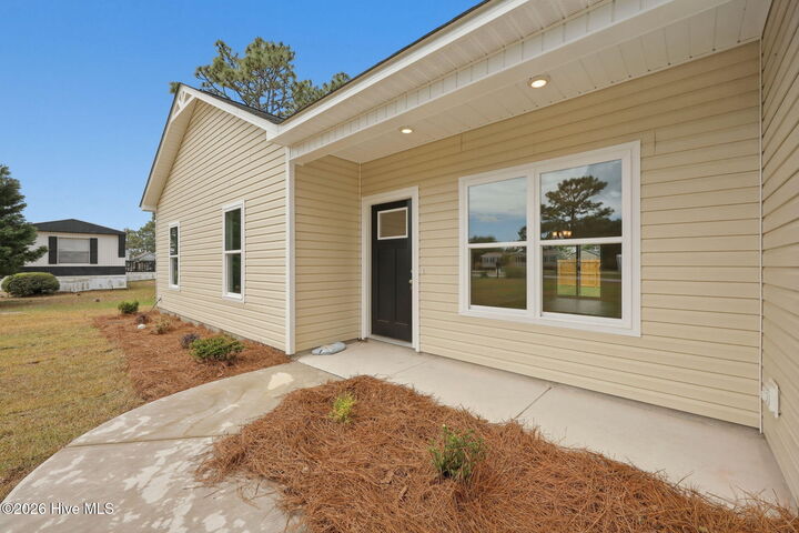 Property Photo: 113 N King Street NC 28539