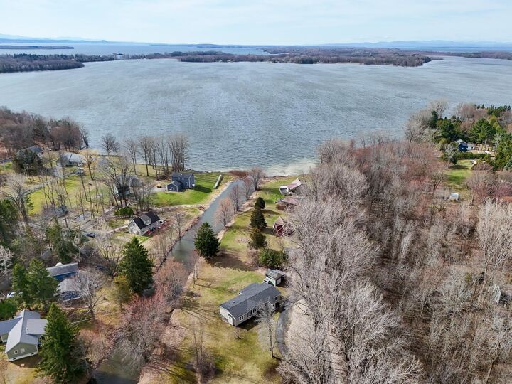 Property Photo:  287 Canal Lane  VT 05474 
