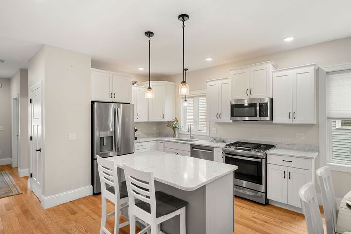 Property Photo:  27 Abenaki Circle  NH 03054 