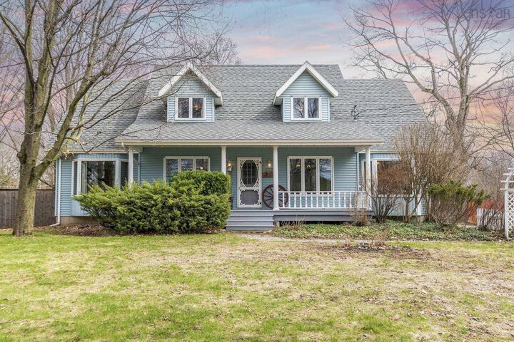 752 Main Street — photo 1