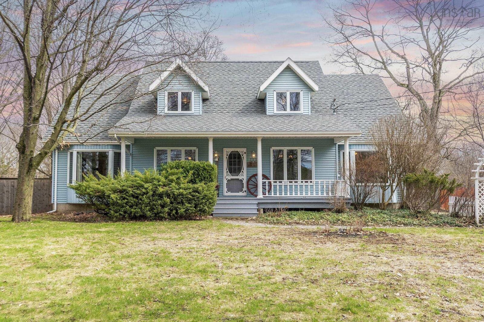 Property Photo: 752 Main Street NS B0P 1R0