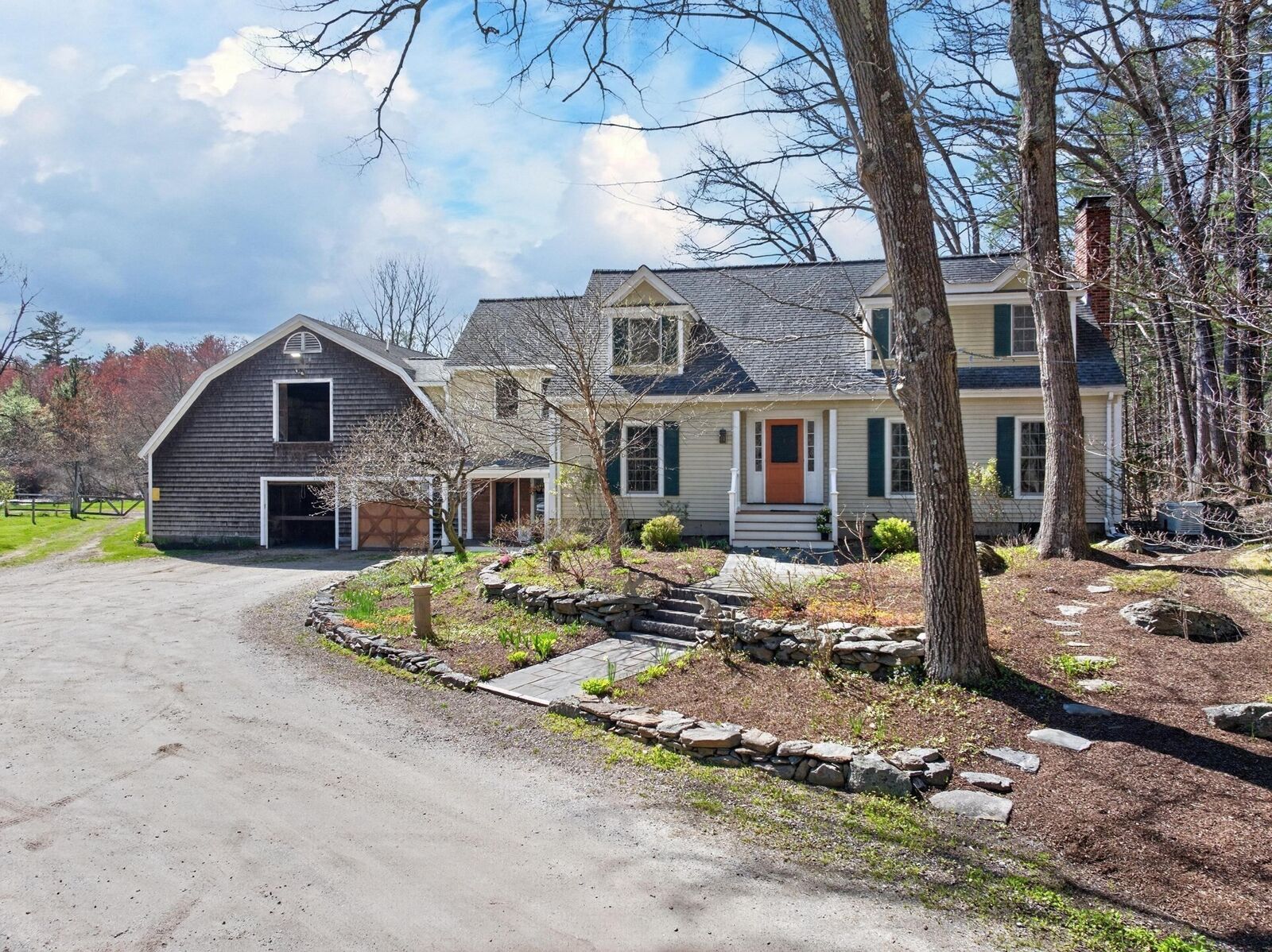 Property Photo:  225 Lowell St  MA 01741 