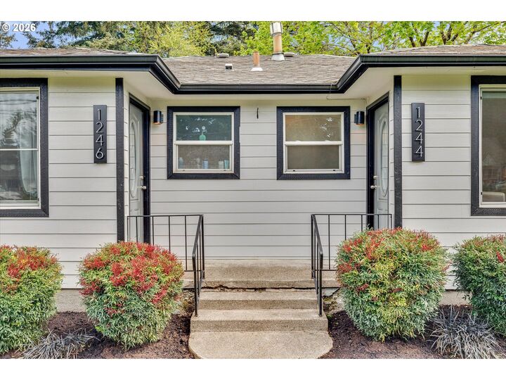Property Photo:  1244/1246 NE 118th Ave  OR 97220 