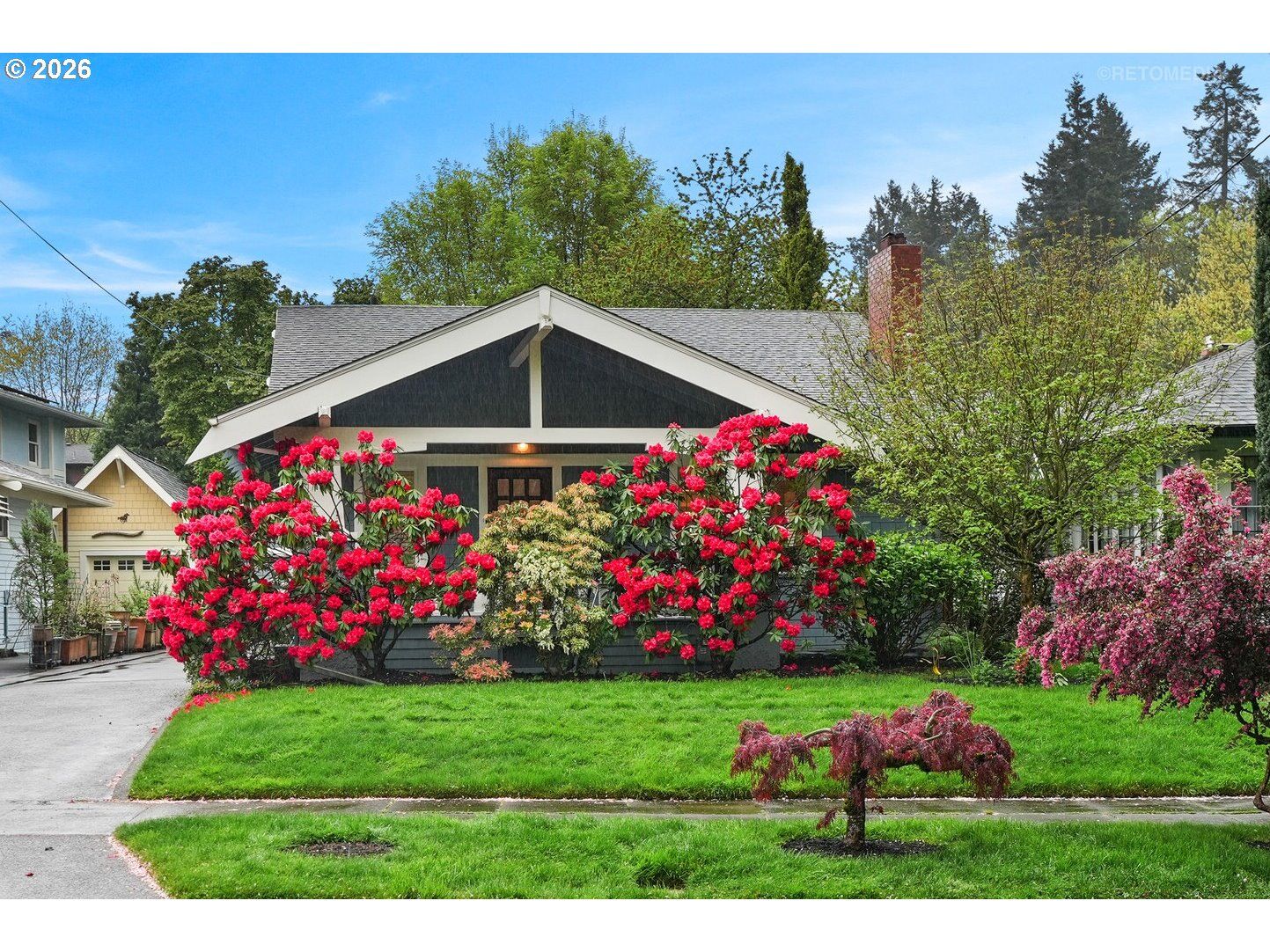 Property Photo:  3926 SE Ankeny St  OR 97214 