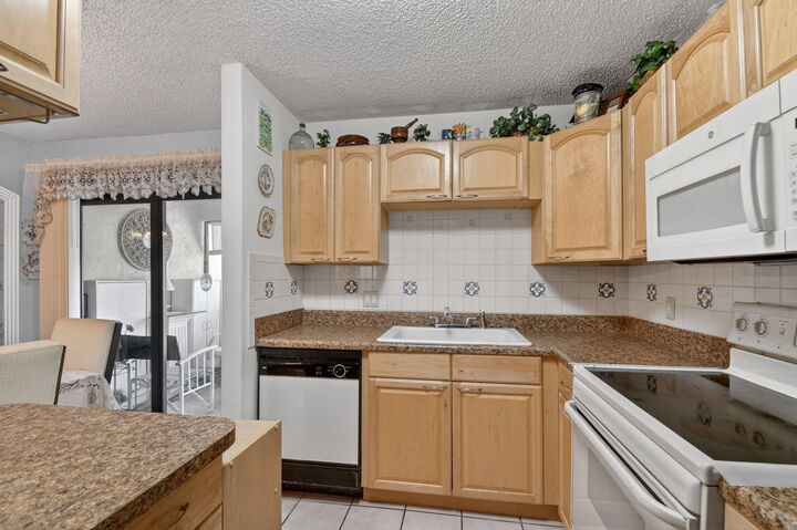 Property Photo:  2730 Ida Way 16A  FL 33415 