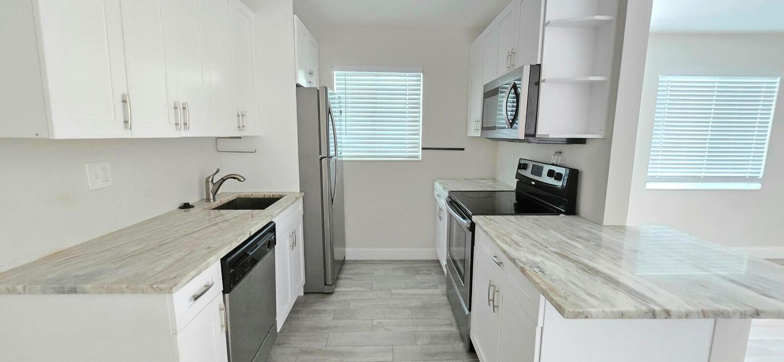 Property Photo:  115 SW 1st Avenue 7  FL 33435 