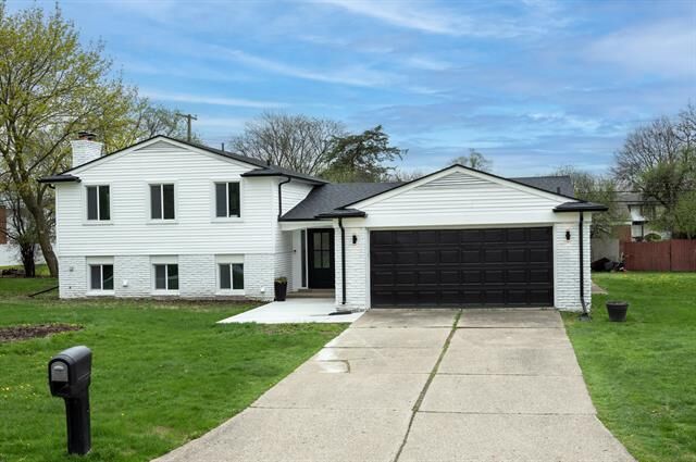 Property Photo:  22589 Bell Brook Street  MI 48034 