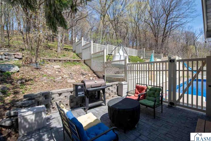 Property Photo:  492 Marvin Boulevard  MN 56003 