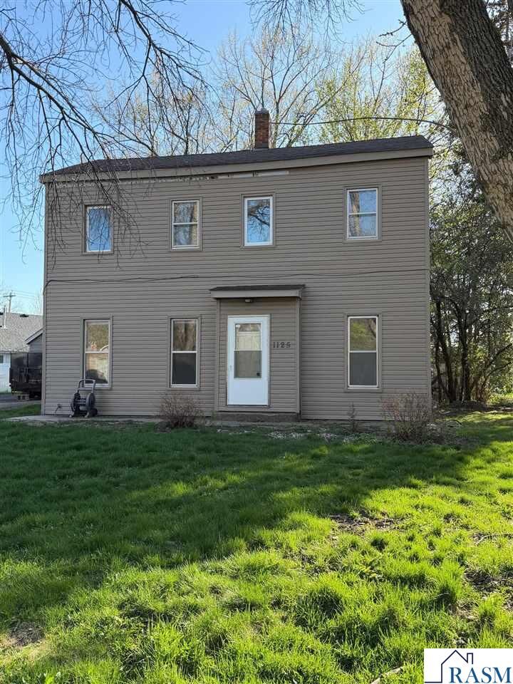 Property Photo:  1125 Warren Street  MN 56001 