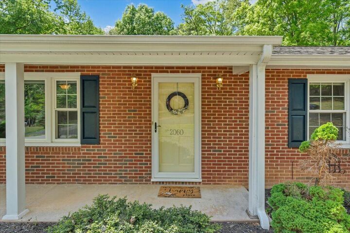 Property Photo: 2060 Denise Cir VA 24012