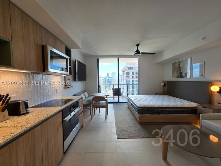 Property Photo:  159 NE 6th St 3406  FL 33132 