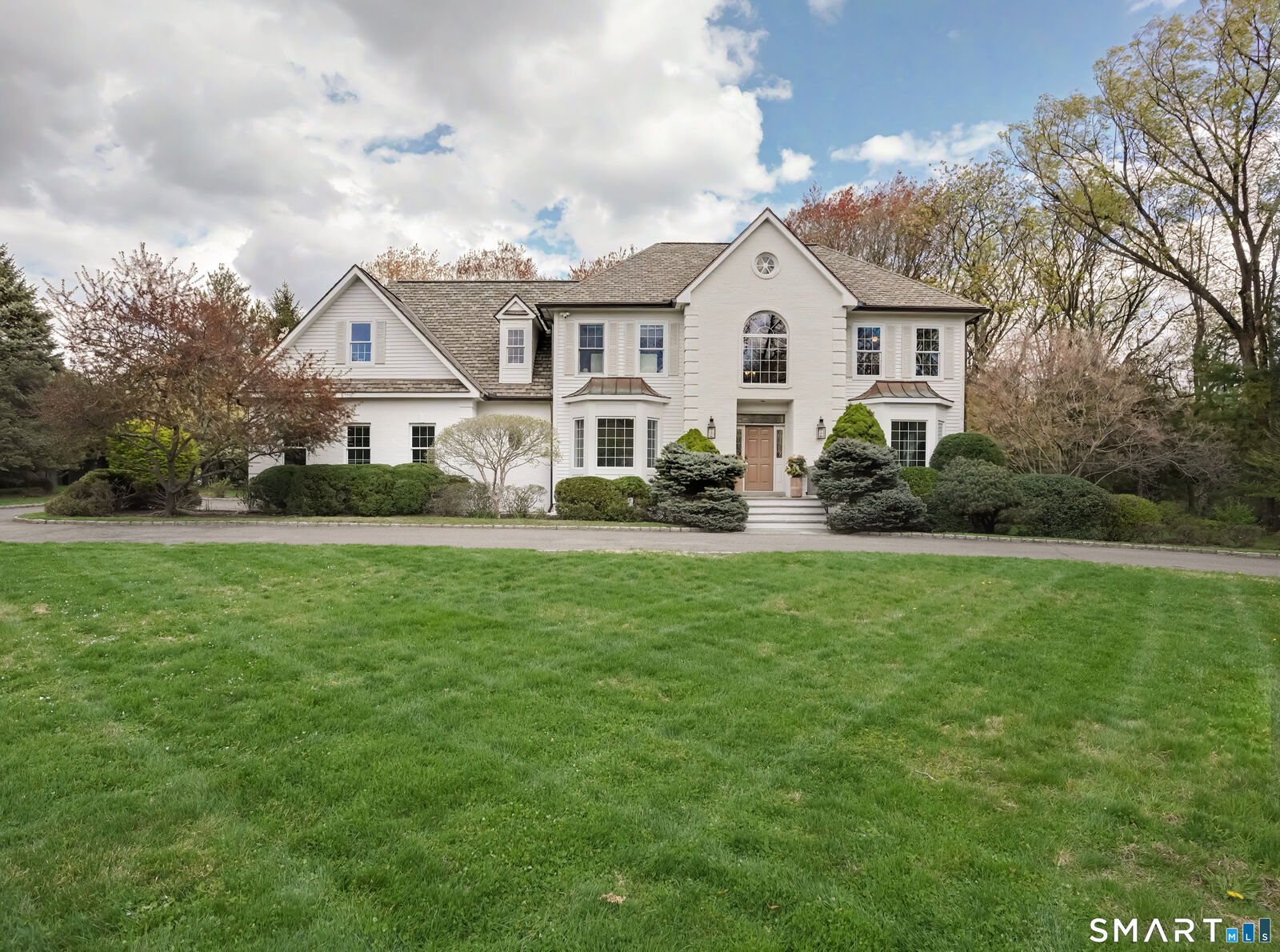 Property Photo:  48 North Meadows Lane  CT 06903 