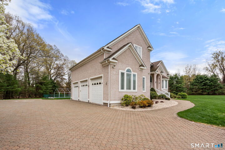 Property Photo:  10 Faldu Road  CT 06095 