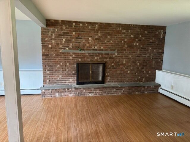 Property Photo:  39 Robinwood Road  CT 06611 