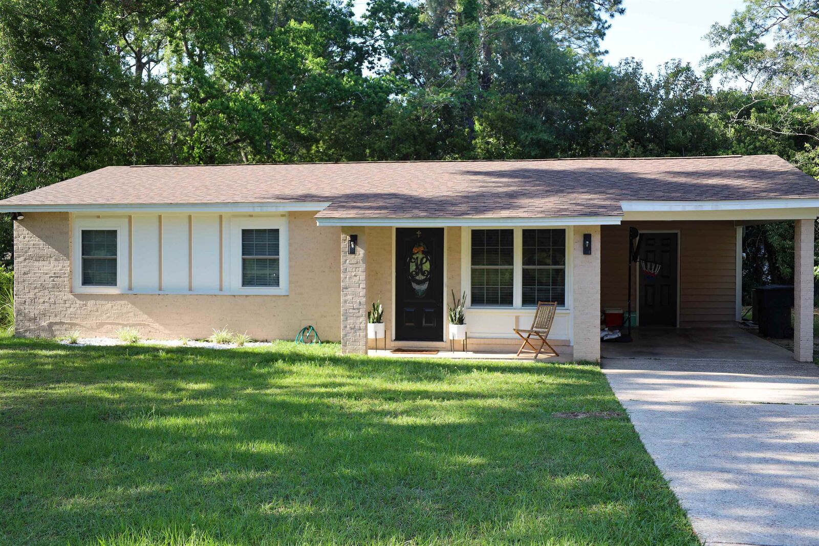 Property Photo:  720 Kendall Drive  FL 32301 