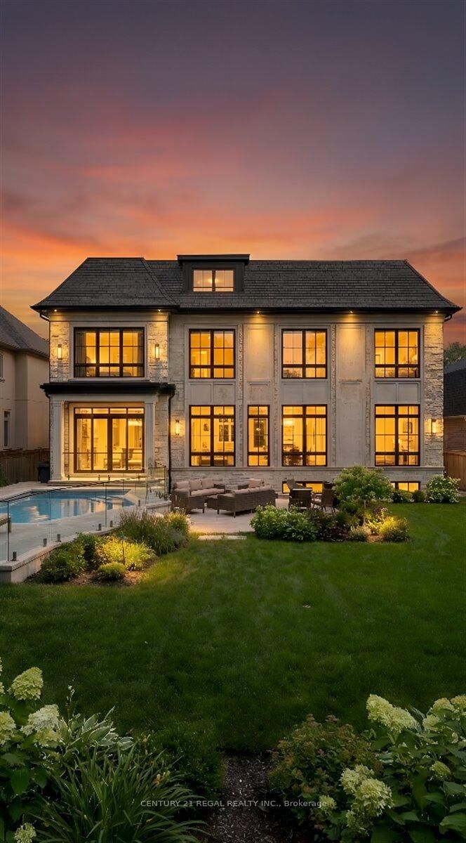 Property Photo:  11 Montressor Drive  ON M2P 1Y9 