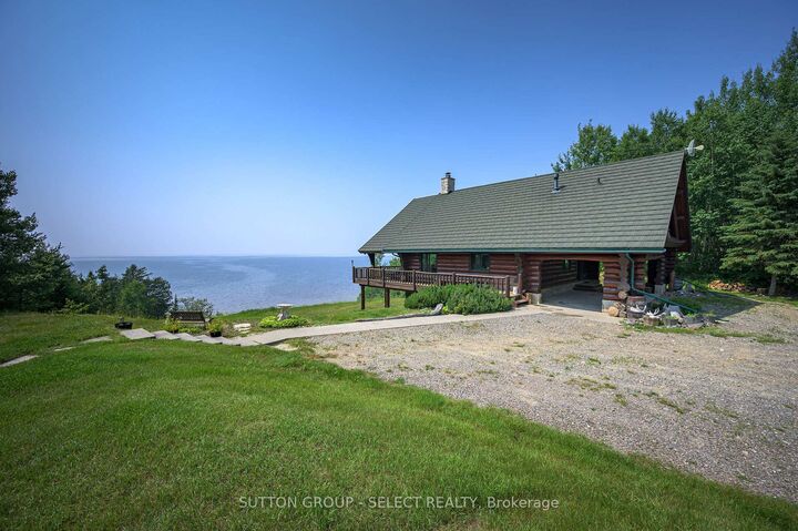 21 Peter Drive — photo 1