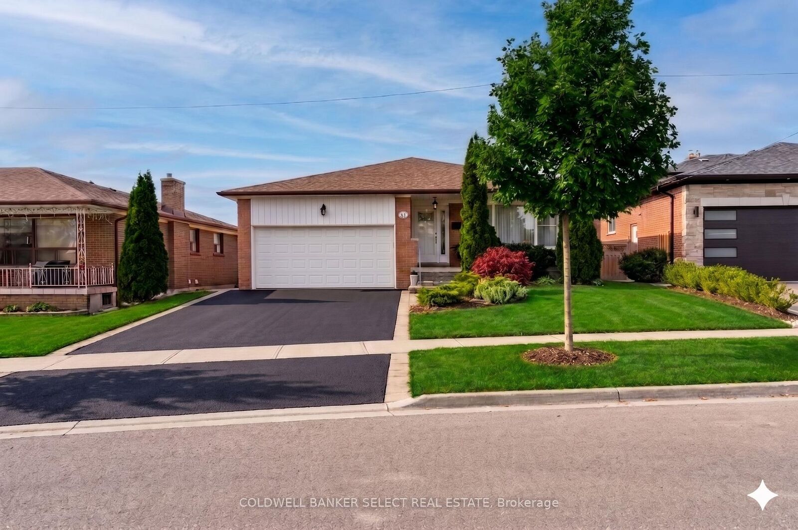 Photo de la propriété:  72 Mayall Avenue  ON M3L 1E8 