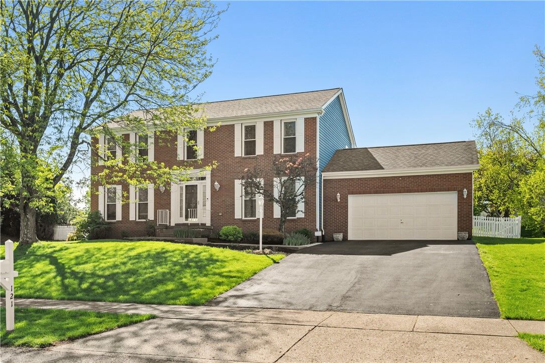 Property Photo:  121 Tiffany Ridge Drive  PA 15108 