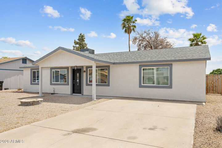 Property Photo:  3915 E Hillery Drive  AZ 85032 
