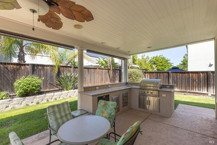 Property Photo:  16 Privet Court  CA 94561 