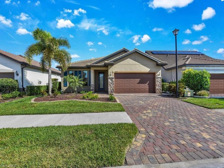 Property Photo: 16072 Palmetto Prairie Dr FL 33920