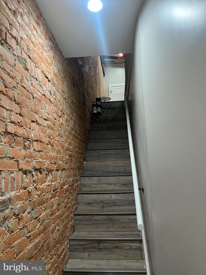 Property Photo:  18 W Liberty Street  PA 17603 