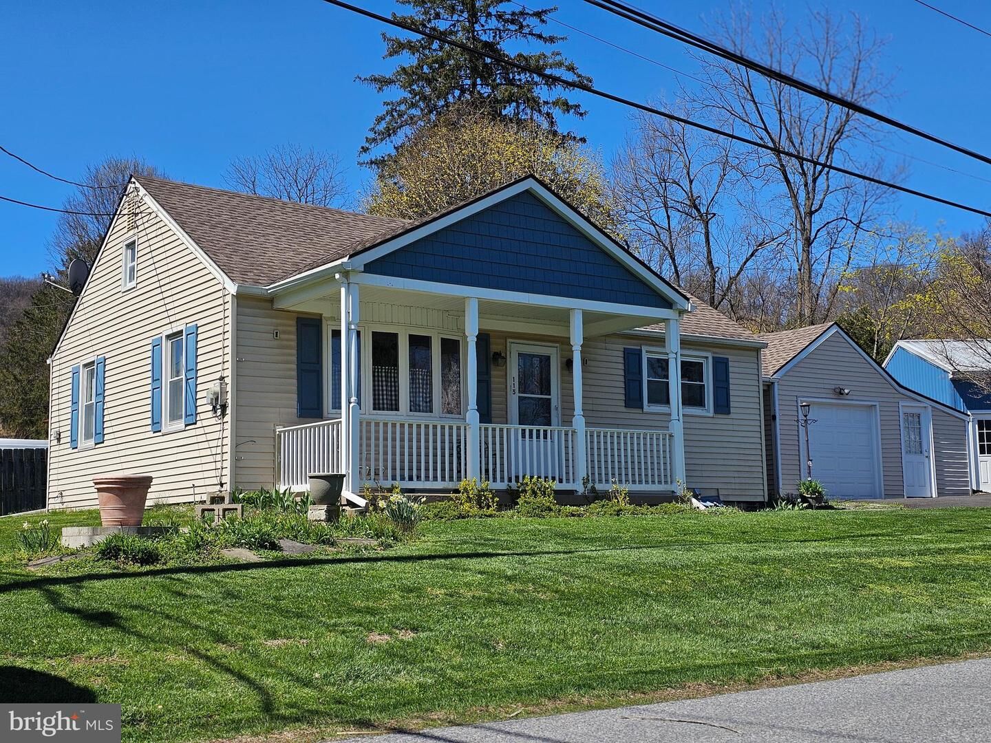 Property Photo:  115 Kiefer Street  PA 18042 