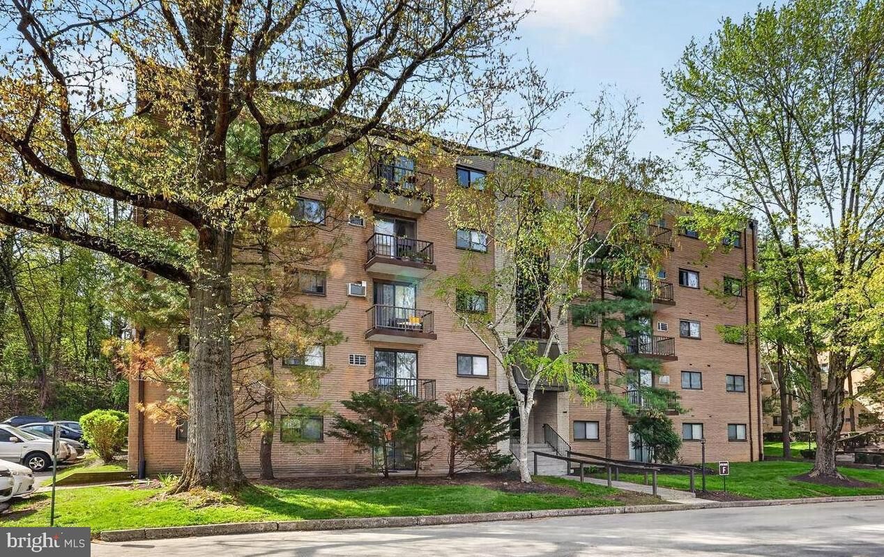 Property Photo:  400 Glendale Road F35  PA 19083 