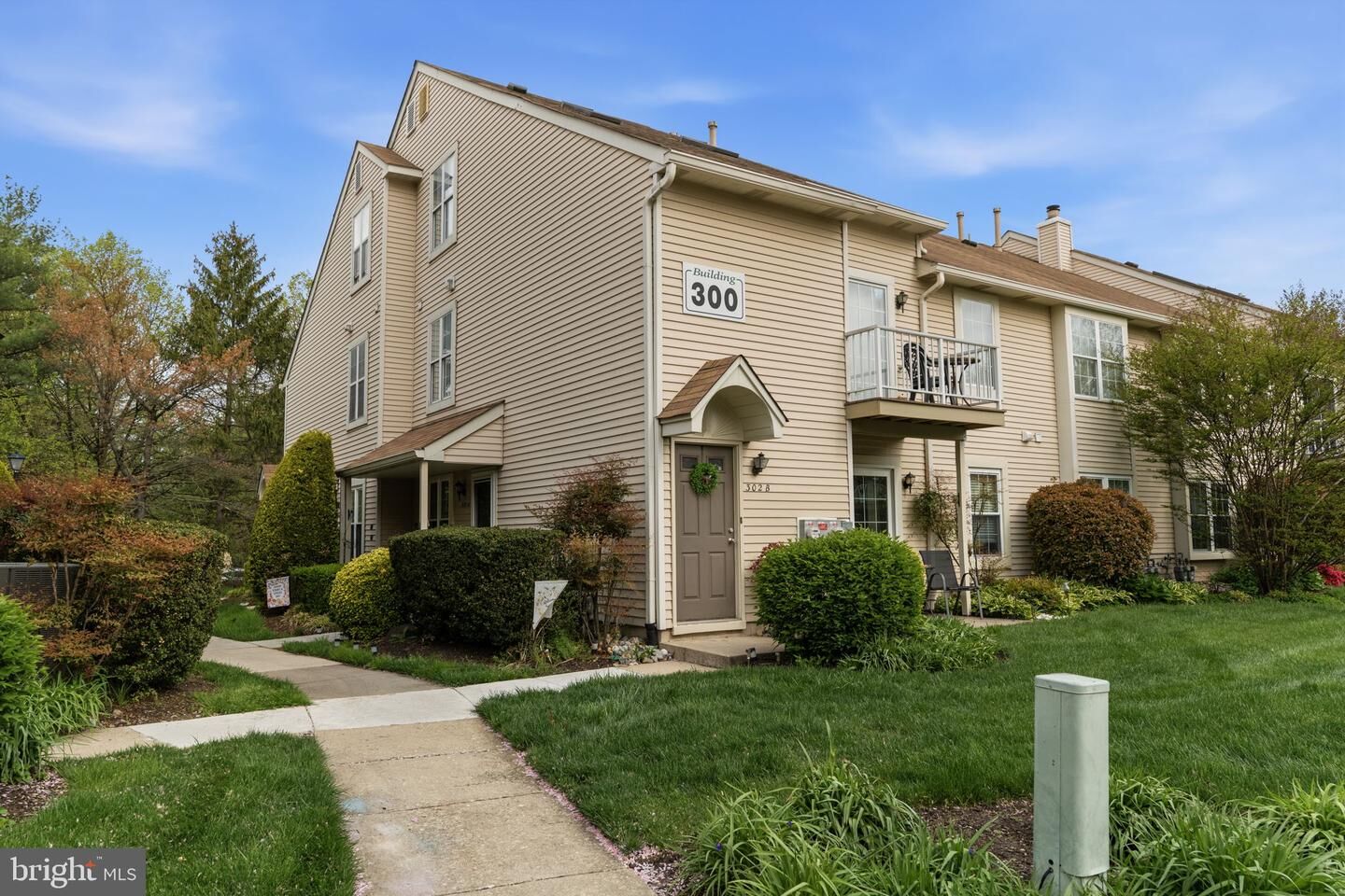 Property Photo:  303 Sedgefield Drive A  NJ 08054 