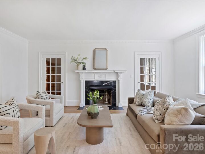 Property Photo:  242 Hillside Avenue  NC 28209 