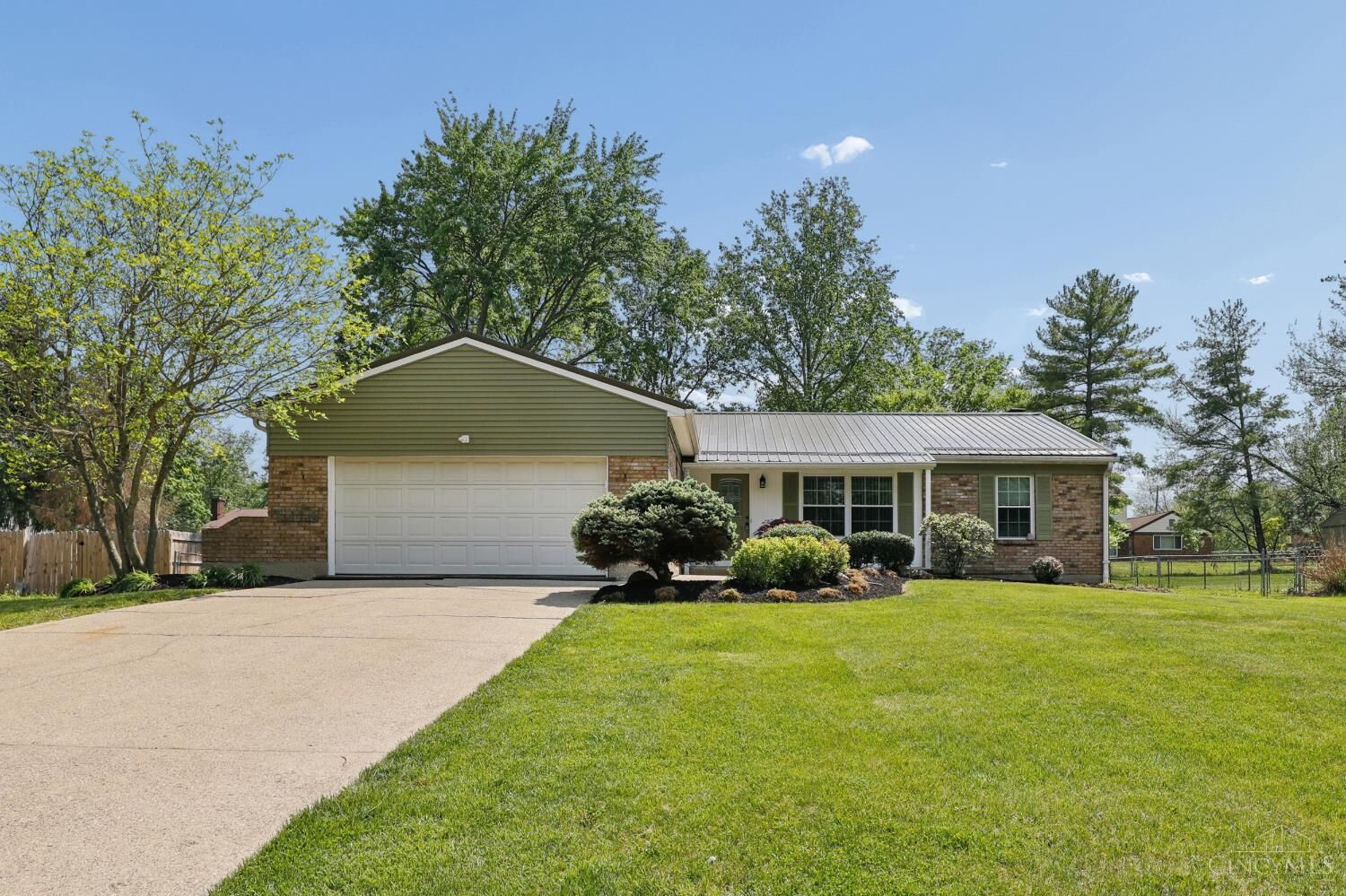 Property Photo:  6707 Apache Way  OH 45069 